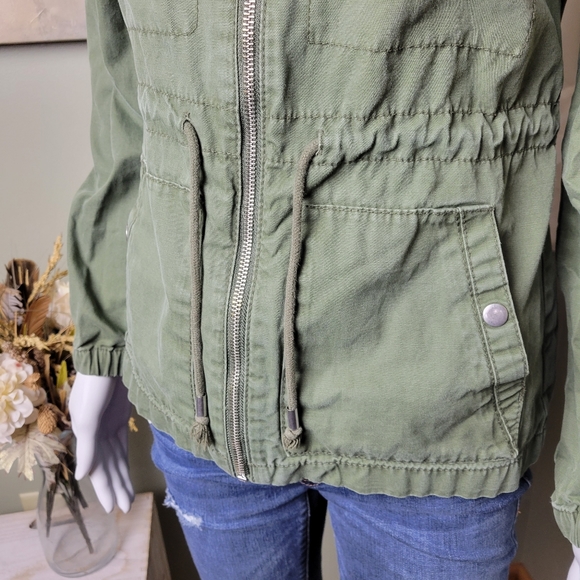 Old Navy Olive Green Cargo Utility Jacket - Picture 6 of 14